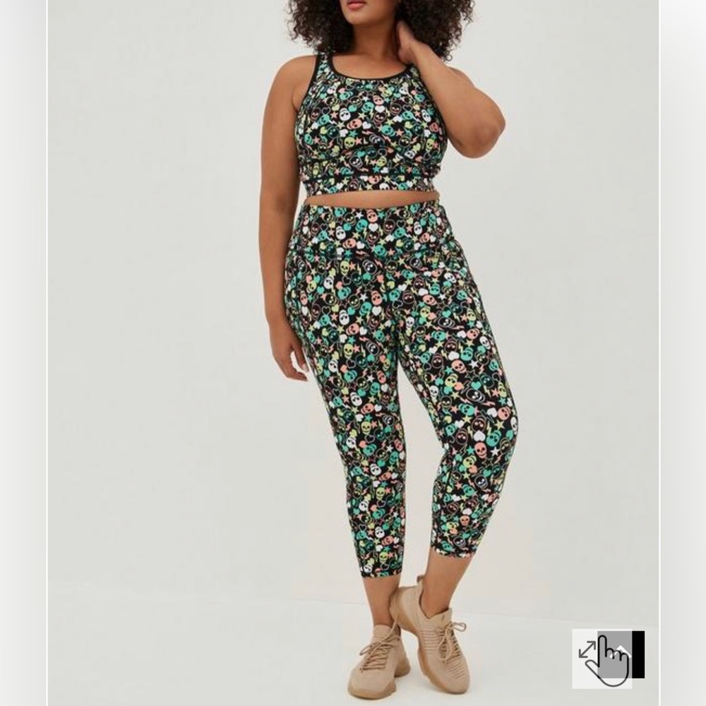 NWOT Torrid Activewear Bottoms